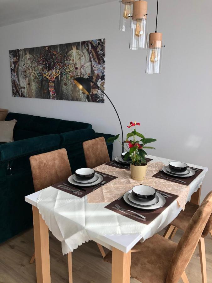 Tatra Billetee Apartman S Luxusnym Vyhladom Na Vysoketatry A Sukromnym Wellness Poprad Buitenkant foto