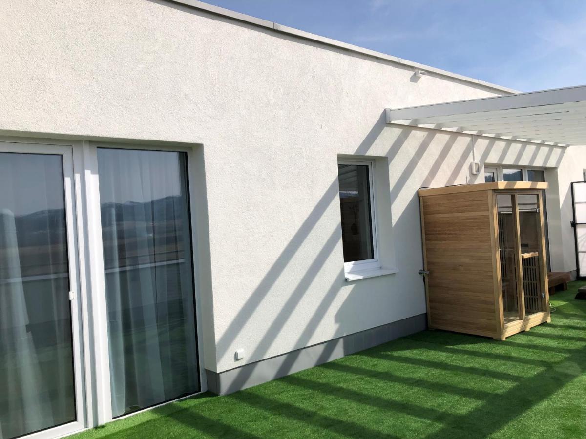 Tatra Billetee Apartman S Luxusnym Vyhladom Na Vysoketatry A Sukromnym Wellness Poprad Buitenkant foto