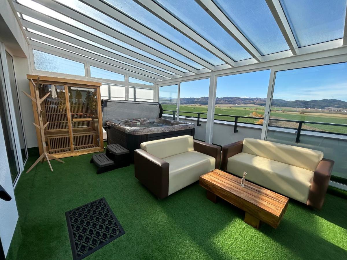 Tatra Billetee Apartman S Luxusnym Vyhladom Na Vysoketatry A Sukromnym Wellness Poprad Buitenkant foto