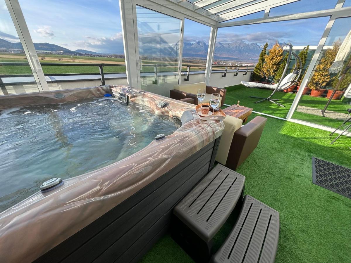 Tatra Billetee Apartman S Luxusnym Vyhladom Na Vysoketatry A Sukromnym Wellness Poprad Buitenkant foto